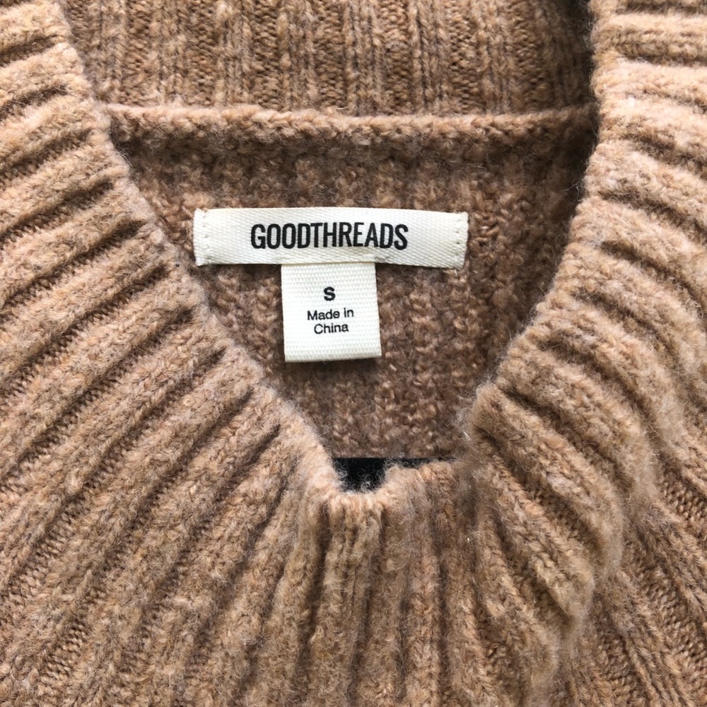 Good Threads Sweater - Picture 4 of 7